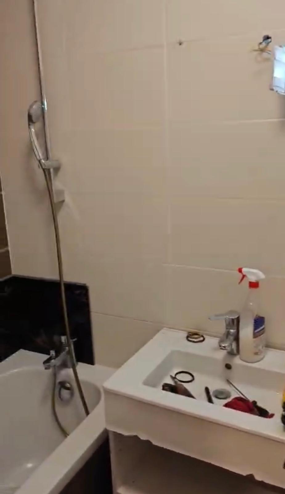 Avant — Salle de bain